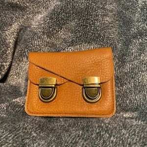 Lovely leather accordion wallet